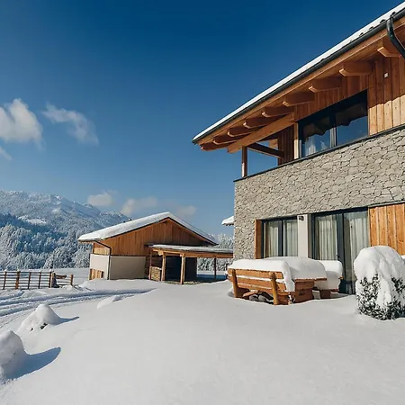 Almchalet Alpenglueck Dağ evi