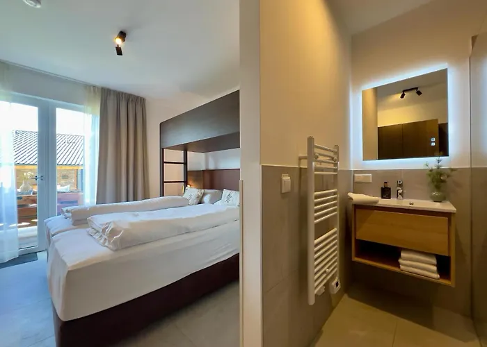 Almchalet Alpenglueck *