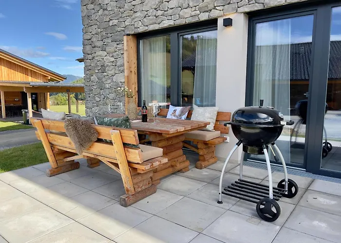 Almchalet Alpenglueck *