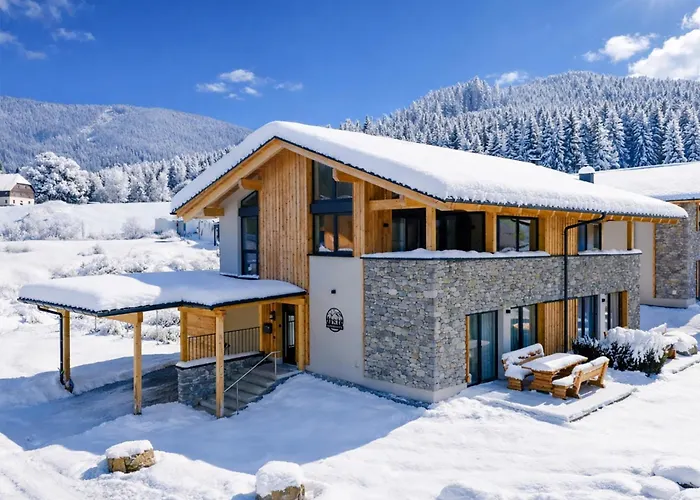 Almchalet Alpenglueck