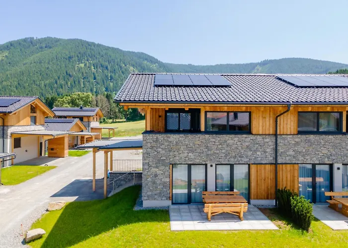 Almchalet Alpenglueck